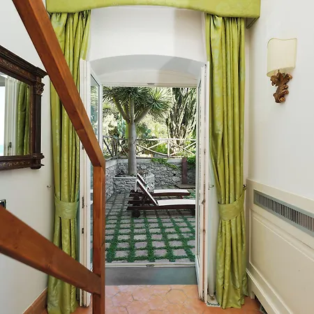 Botanico San Lazzaro מאיורי